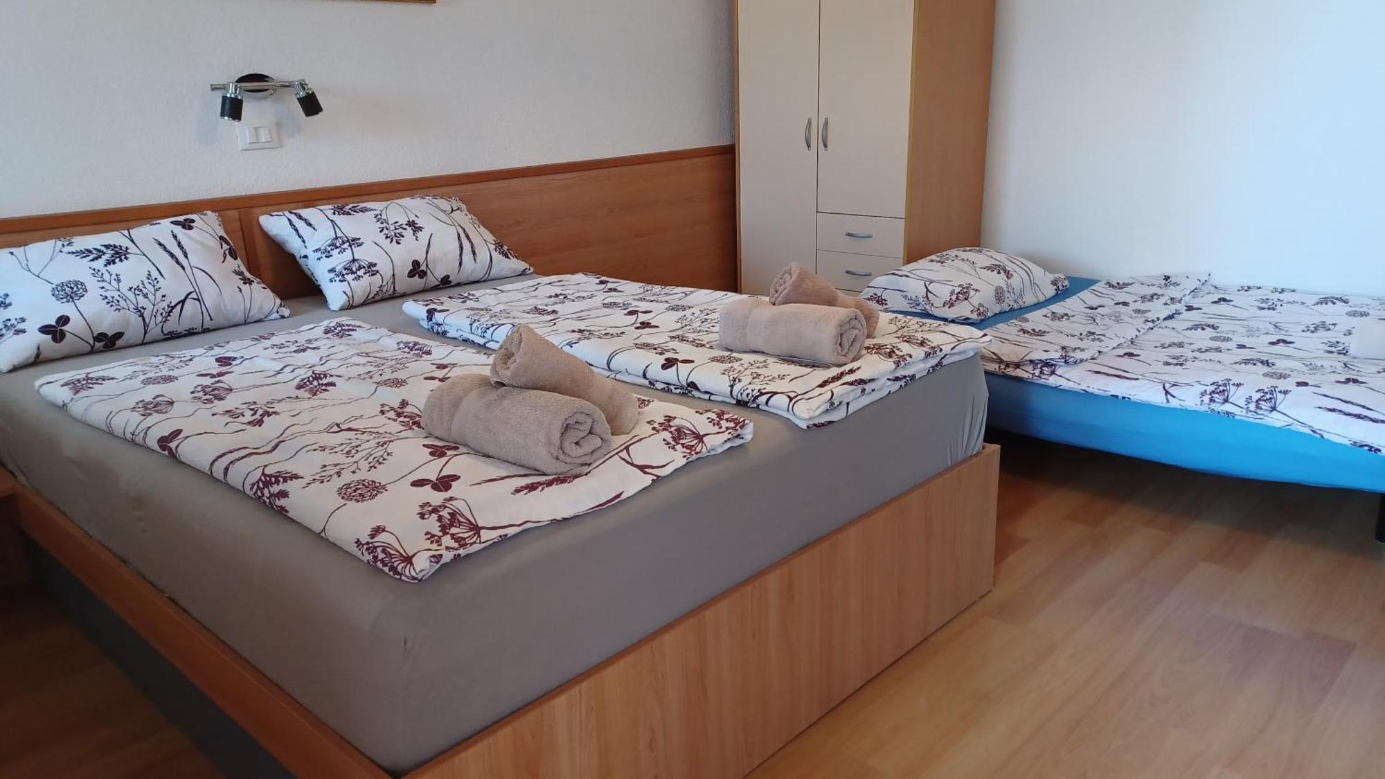 Apartments Villa Adamovic Умаг Стая снимка