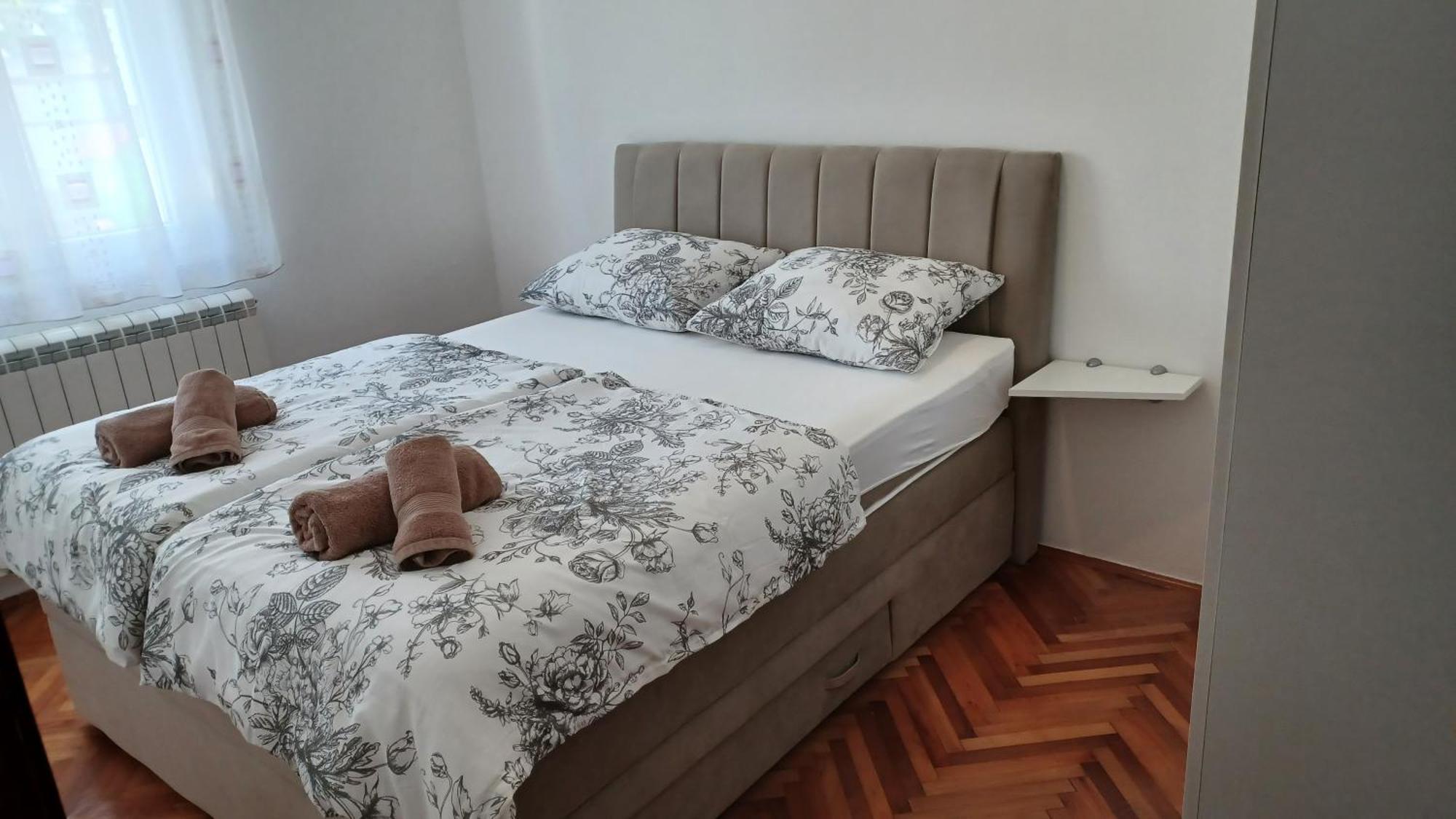 Apartments Villa Adamovic Умаг Екстериор снимка