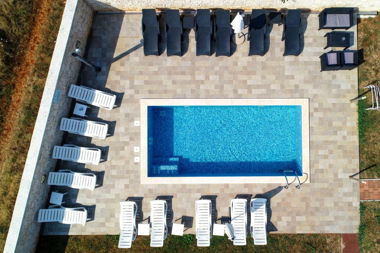 Apartments Villa Adamovic Умаг Екстериор снимка