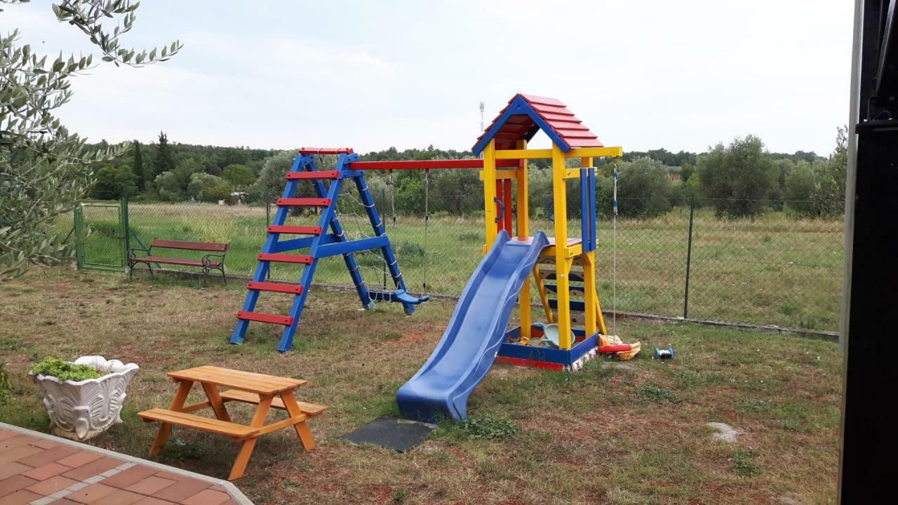 Apartments Villa Adamovic Умаг Екстериор снимка