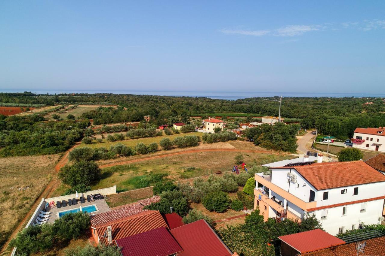 Apartments Villa Adamovic Умаг Екстериор снимка