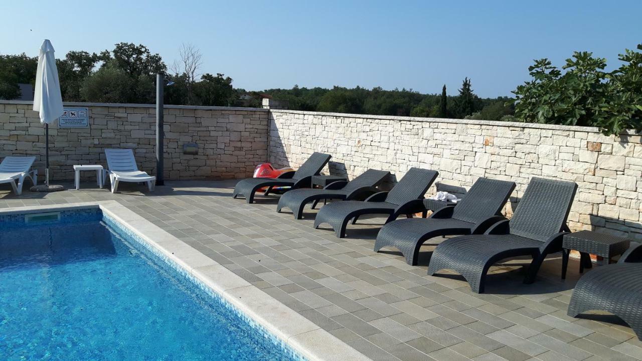 Apartments Villa Adamovic Умаг Екстериор снимка