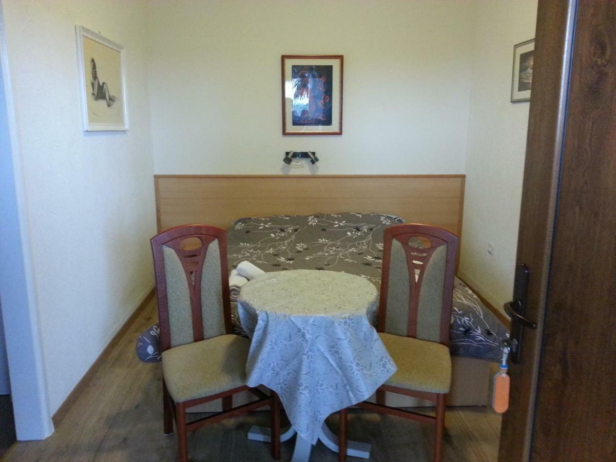 Apartments Villa Adamovic Умаг Стая снимка